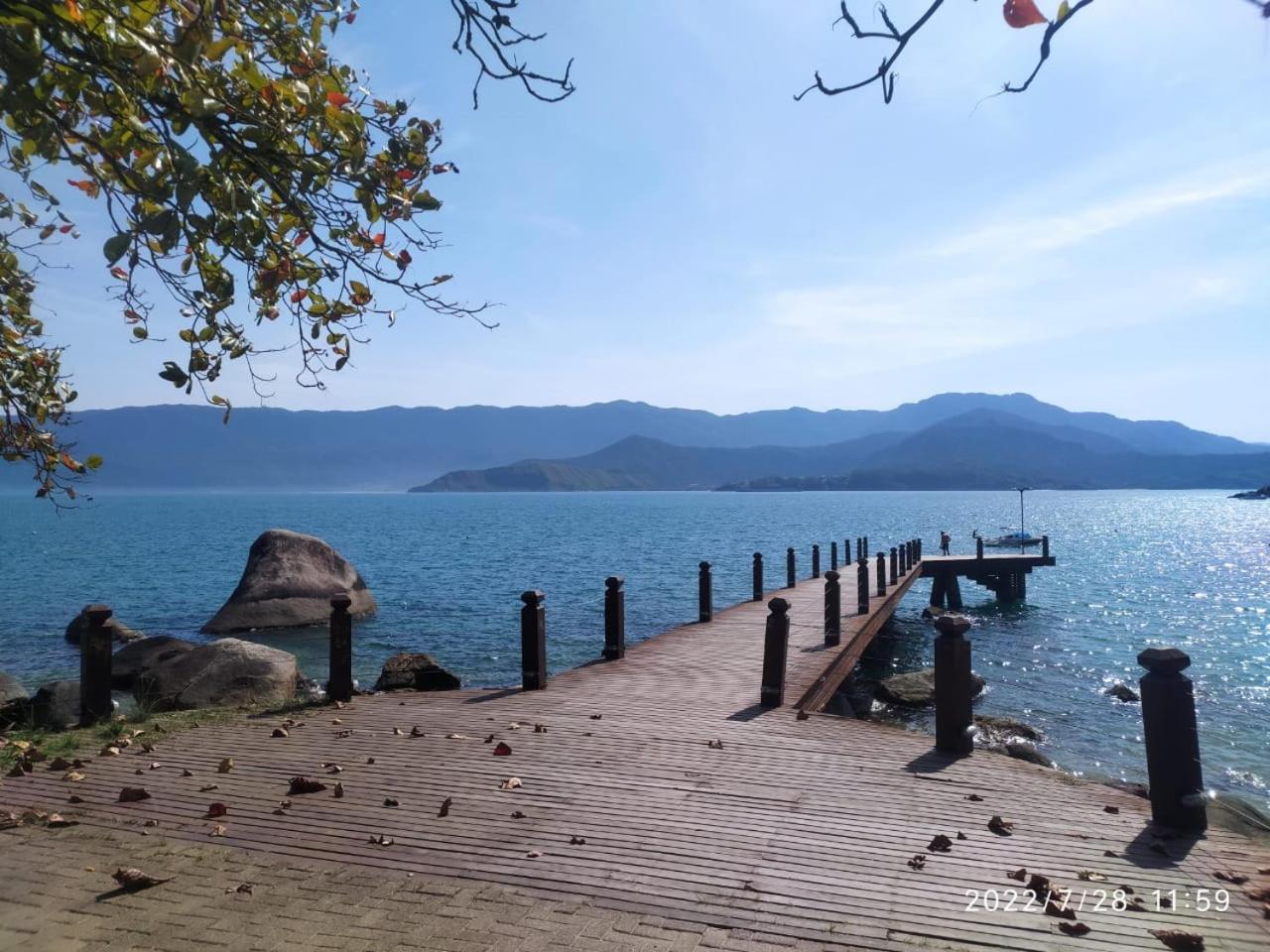 Casa Ilhabela Entre A Praia Grande & Juliao Buitenkant foto